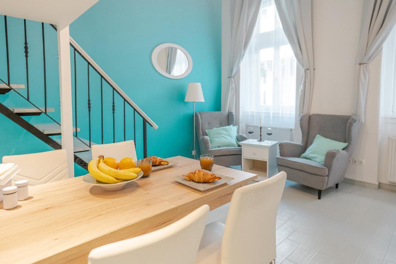 Ombre Apartment With Parking Option Budapeste Exterior foto