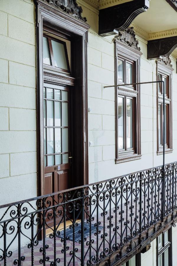 Ombre Apartment With Parking Option Budapeste Exterior foto